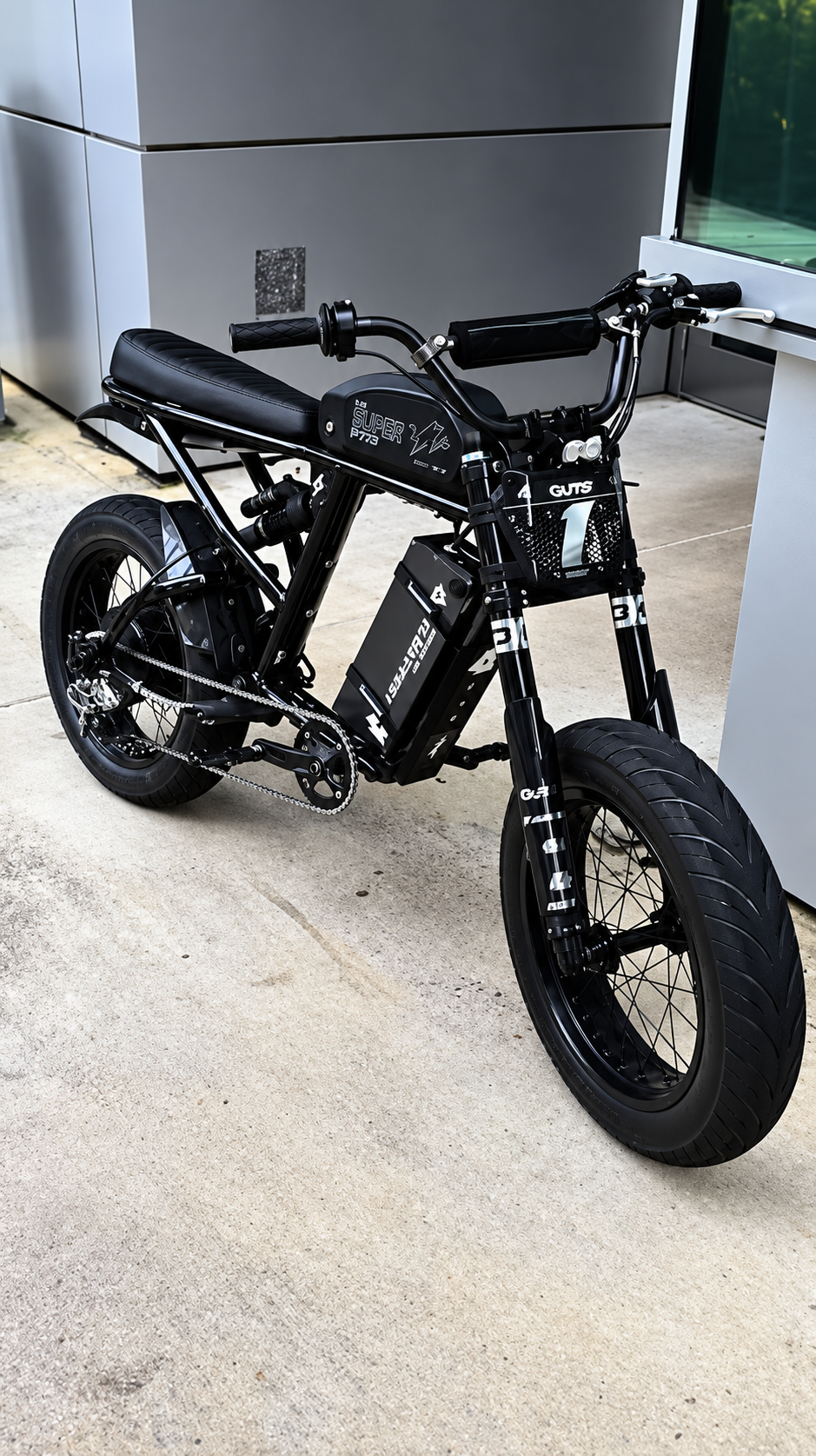 Super 73